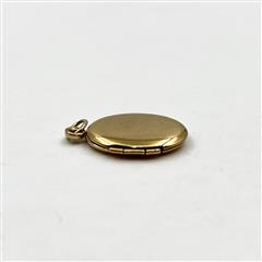 14k Yellow Gold Vintage Classic Engraved Oval Locket Pendant